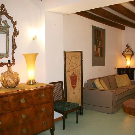 Brera Art Studio Apartment